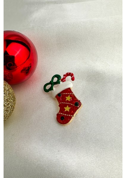 Yılbaşı Özel Kırmızı Taşlı Baston Detay Çorap Broş (4cm) indirimleri
