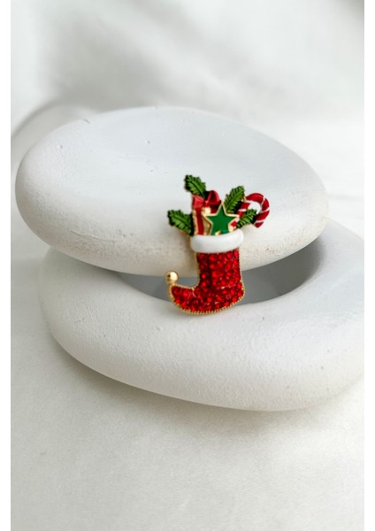 Yılbaşı Özel Yeşil Yıldız Detay Kırmızı Taşlı Noel Çorap Broş (4cm) modelleri