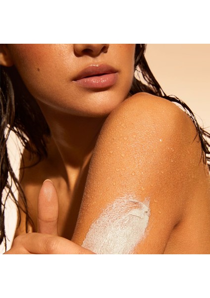 Smooth + Juicy Scrub Kit - Keratosis Pilaris Için Vücut Peeling Kiti 56,7 G + 56,7 G + 56,7 G fırsatları