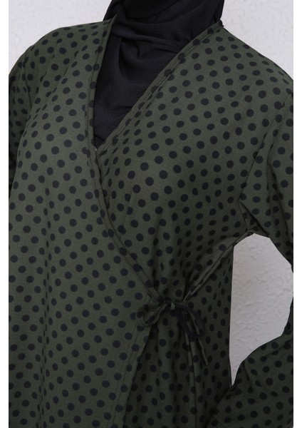 Kruvaze Yandan Bağlamalı Kadın Namaz Elbisesi Sabahlık Puantiye Desenli