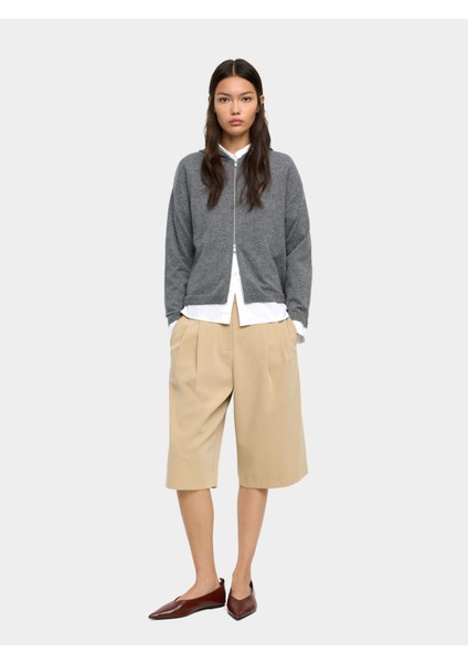 Pileli Bermuda Şort fiyatları