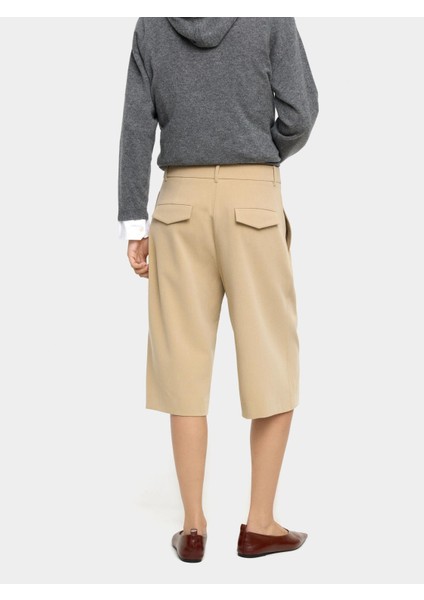 Pileli Bermuda Şort fırsatları