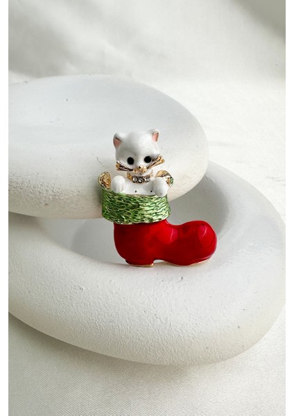 Yılbaşı Özel Kedi Detay Kırmızı Mineli Noel Çorap Broş (4cm) modelleri