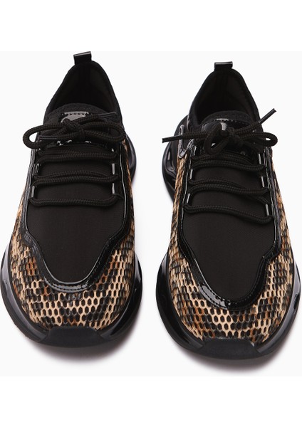 Erona Leopar Desenli Rugan Detaylı Kadın Spor Ayakkabı fırsatları