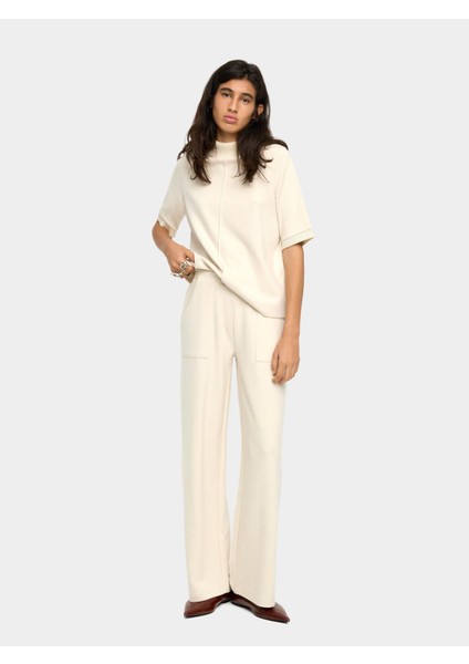 Yüksek Yakalı T-Shirt