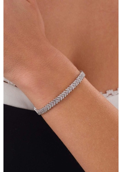 Pırlanta Montür Su Yolu Gümüş Bileklik