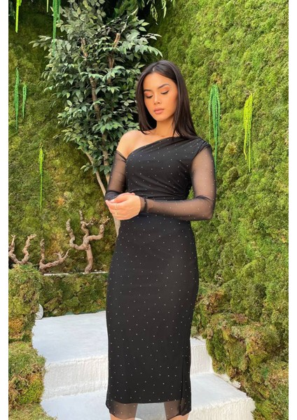 Kadın Siyah Tek Omuz Tül Kol Taşlı Midi Elbise NBMY3722