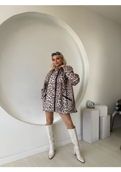 Leopar Kapüşonlu Yağmurluk fiyatları