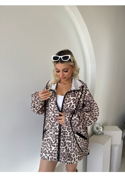 Leopar Kapüşonlu Yağmurluk fırsatları