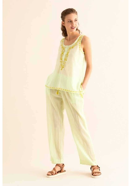 Yakası İşlemeli Bluz Açık Yeşil Y9962102_436