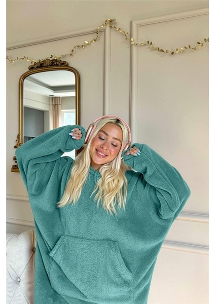 Koyu Mint Kapşonlu Tam Peluş Oversize Sweat Panço Pijama fırsatları