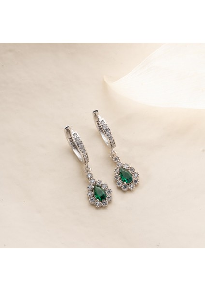 925 Ayar Gümüş Yeşil Damla Taşlı Küpe fırsatları