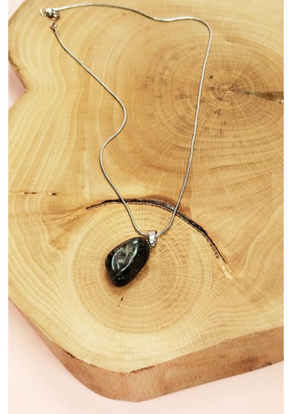 Anyolit Doğal Taşı Zincirli El Yapımı Kolye Uç: 2 cm Zincir: 20 cm Kutulu