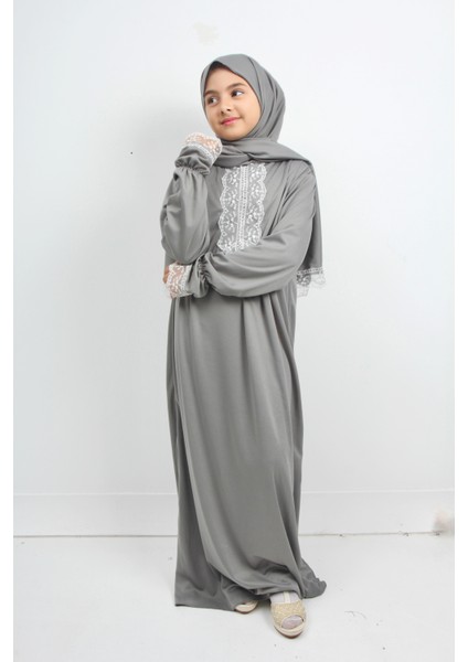 Kız Çocuk Düz Renk Dantelli Kendinden Kapşönlü Namaz Elbisesi fırsatları