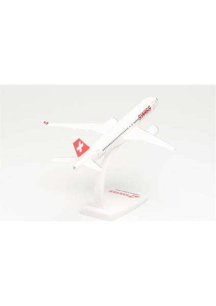 613323 1/200 Ölçek, Airbus A220-300 Swiss International Air Lines, Sergilemeye Hazır Model Yolcu Uçağı modelleri