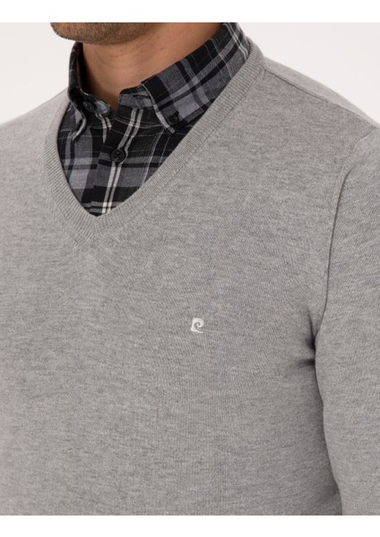 Erkek Açık Gri Melanj Slim Fit V Yaka Basic Triko Kazak 50314190-VR091