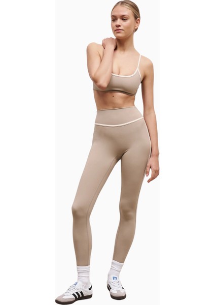 Base Contrast Trim Cami Bra Destekleyici Spor Sütyeni fırsatları