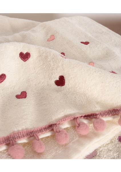 6 Adet Kalp Nakışlı Kadife El Havlusu Ponponlu %100 Pamuk Şık Banyo Seti (50X90 Cm) modelleri
