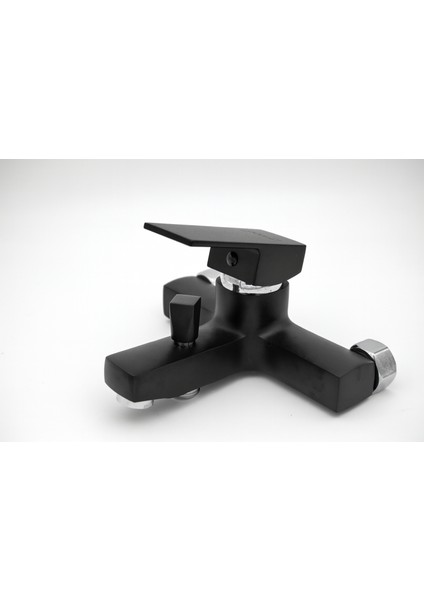 Banyo Bataryası Kare Model-Siyah fiyatları