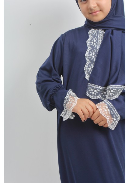 Kız Çocuk Düz Renk Dantelli Kendinden Kapşönlü Namaz Elbisesi modelleri