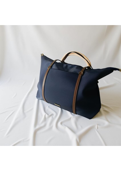 Kadın Şeritli Halka Detaylı Omuz ve Kol Çantası EN42 BOY30 fiyatları