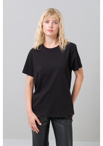 Basic Bisiklet Yaka T-shirt Siyah K2454102_001 fırsatları