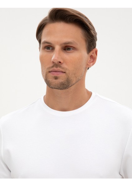 Erkek Beyaz Regular Fit Kalın Dokulu Bisiklet Yaka Basic Tişört 50318130-VR013 fiyatları