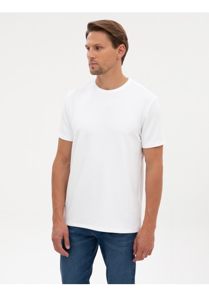 Erkek Beyaz Regular Fit Kalın Dokulu Bisiklet Yaka Basic Tişört 50318130-VR013 modelleri