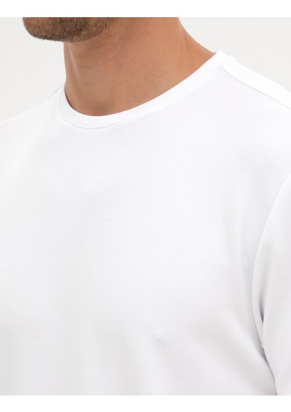Erkek Beyaz Regular Fit Kalın Dokulu Bisiklet Yaka Basic Tişört 50318130-VR013