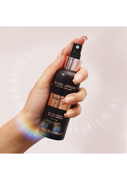 Revolution Professional Oil Control Fixing Sabitleyici Sprey fırsatları