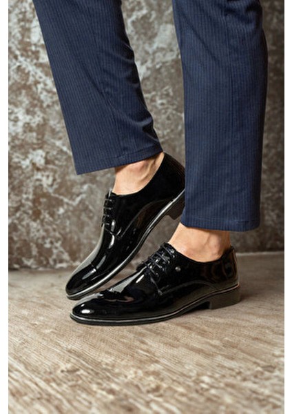 Siyah Rugan Erkek Ayakkabı Bağcıklı Tasarım