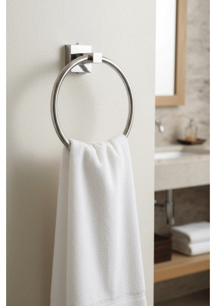 Krom Yuvarlak Halka Havlu Askılığı – Kare Topuzlu, Krom Kaplama, Dayanıklı Metal Askı (Yapıştır/vidala)