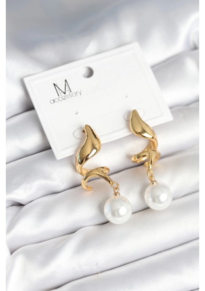 Bfs Inci Detaylı Sarmal Model Gold Renk Pirinç Kadın Küpe