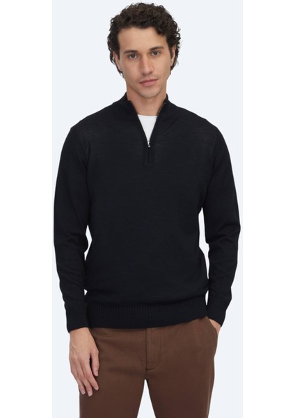 Siyah Bato Yaka Jakarlı Yün Karışımlı Triko Kazak