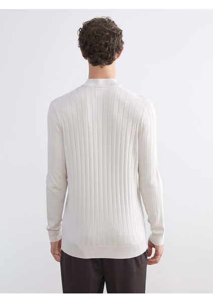 Yeni Sezon Yarım Balıkçı Yaka Erkek Triko Kazak fırsatları