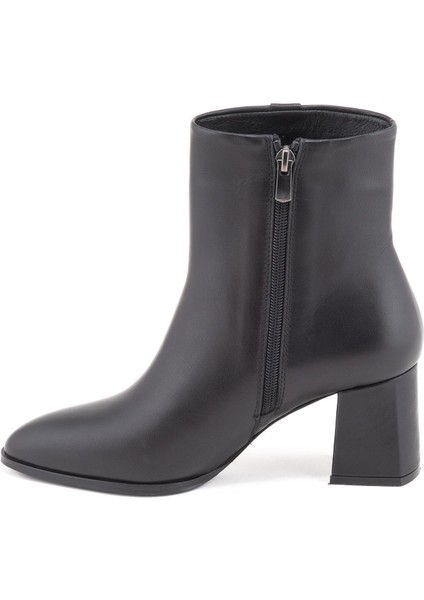 317 Kadın Bot indirimleri