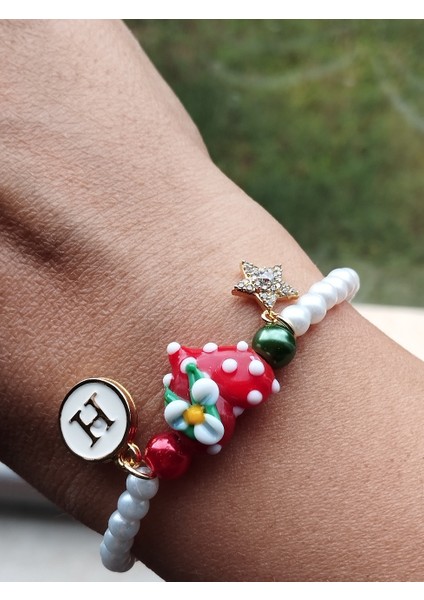 Yılbaşı Kalp Murano, Zirkon Yıldız ve Mineli Harf Detaylı Bileklik modelleri