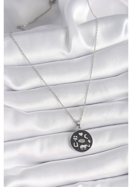 316L Çelik Gümüş Renk Siyah Renk Şans Kolyesi - TJ-BKO9546 fiyatları