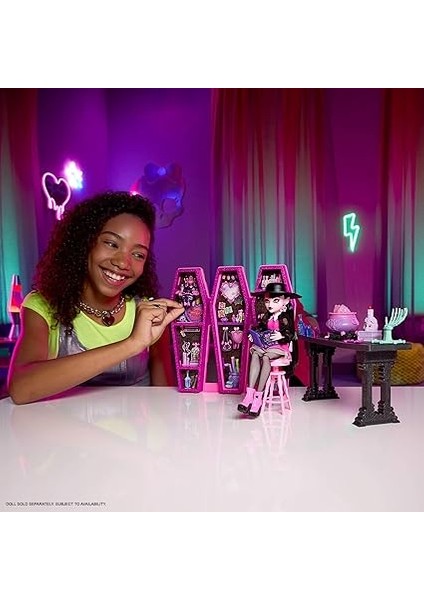 Hıgh Draculaura'nın Gizli Iksir Odası™ Oyun Seti 12'den Fazla Aksesuar ve Sürpriz Dönüşümler Içeren Monster High Draculaura'nın Gizli Iksir Odası Oyun Seti JBF15 fiyatları