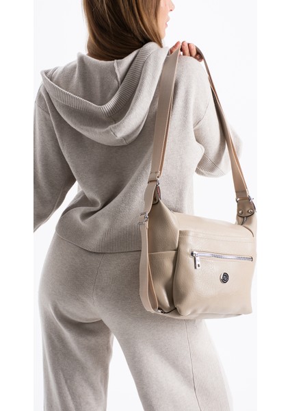 Kadın 4 Bölmeli Suni Yumuşak Deri Omuz ve Sırt Çantası fiyatları