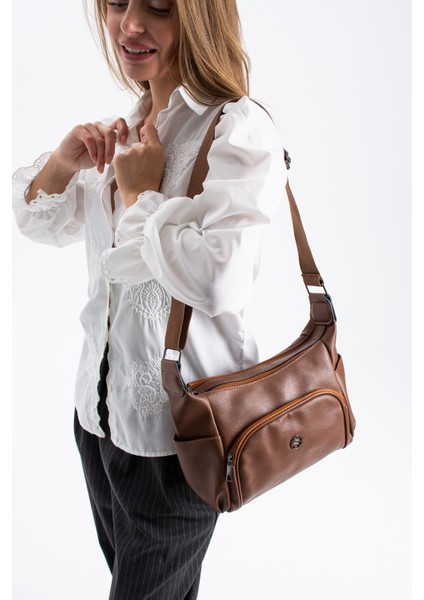 Kadın Ayarlanabilir Çapraz Askılı Çok Gözlü Suni Deri Omuz Çantası fiyatları