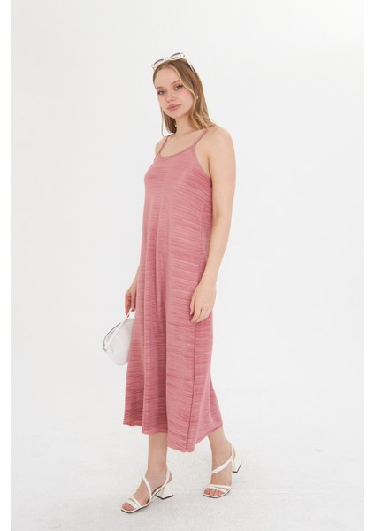 Gülkurusu Kadın Askılı Piliseli Elbise modelleri