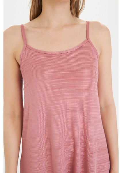 Gülkurusu Kadın Askılı Piliseli Elbise fırsatları