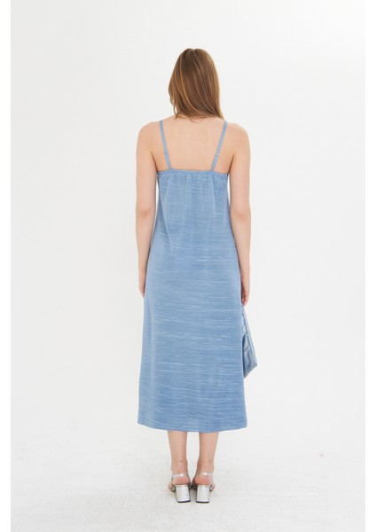 Mavi Kadın Askılı Piliseli Elbise fırsatları