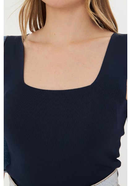 Kadın Kolsuz Kalın Askılı Ince Yazlık Kare Yaka Triko Atlet modelleri