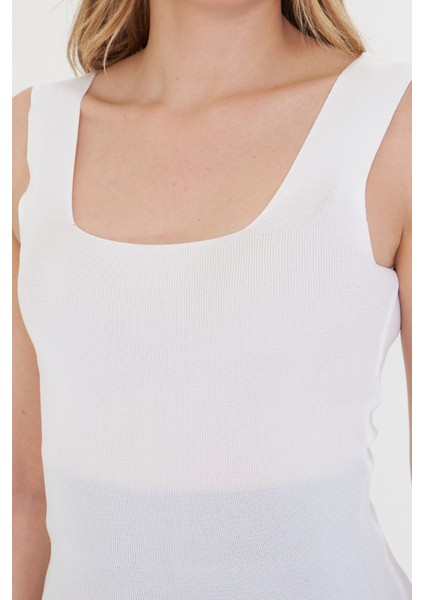 Kadın Kolsuz Kalın Askılı Ince Yazlık Kare Yaka Triko Atlet fırsatları