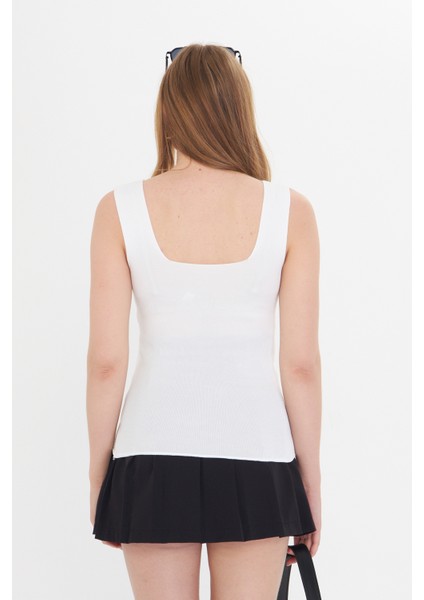 Kadın Kolsuz Kalın Askılı Ince Yazlık Kare Yaka Triko Atlet indirimleri