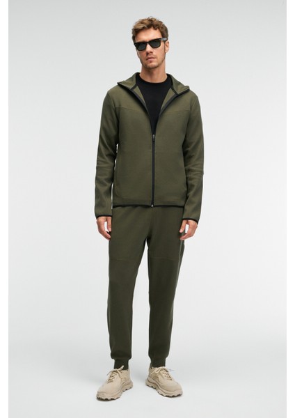 GELIDO Erkek Beli Lastikli Manşetli Paça Kordonlu Karyoka Dikişli Baskılı Haki Eşofman Altı