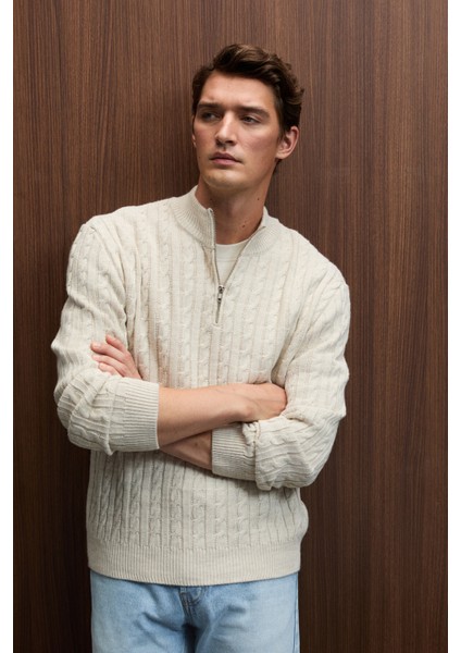 IVAR Erkek Yarım Fermuarlı Dik Yakalı Saç Örgü Desenli Triko Taş Rengi Kazak indirimleri