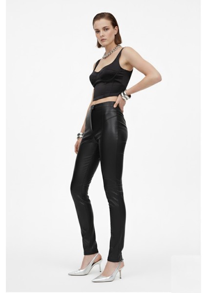 Siyah Kadın Tayt Astarsız Önden Fermuarlı Düğmeli Cepsiz Dar Paça Hakiki Streç Deri Pantolon fiyatları